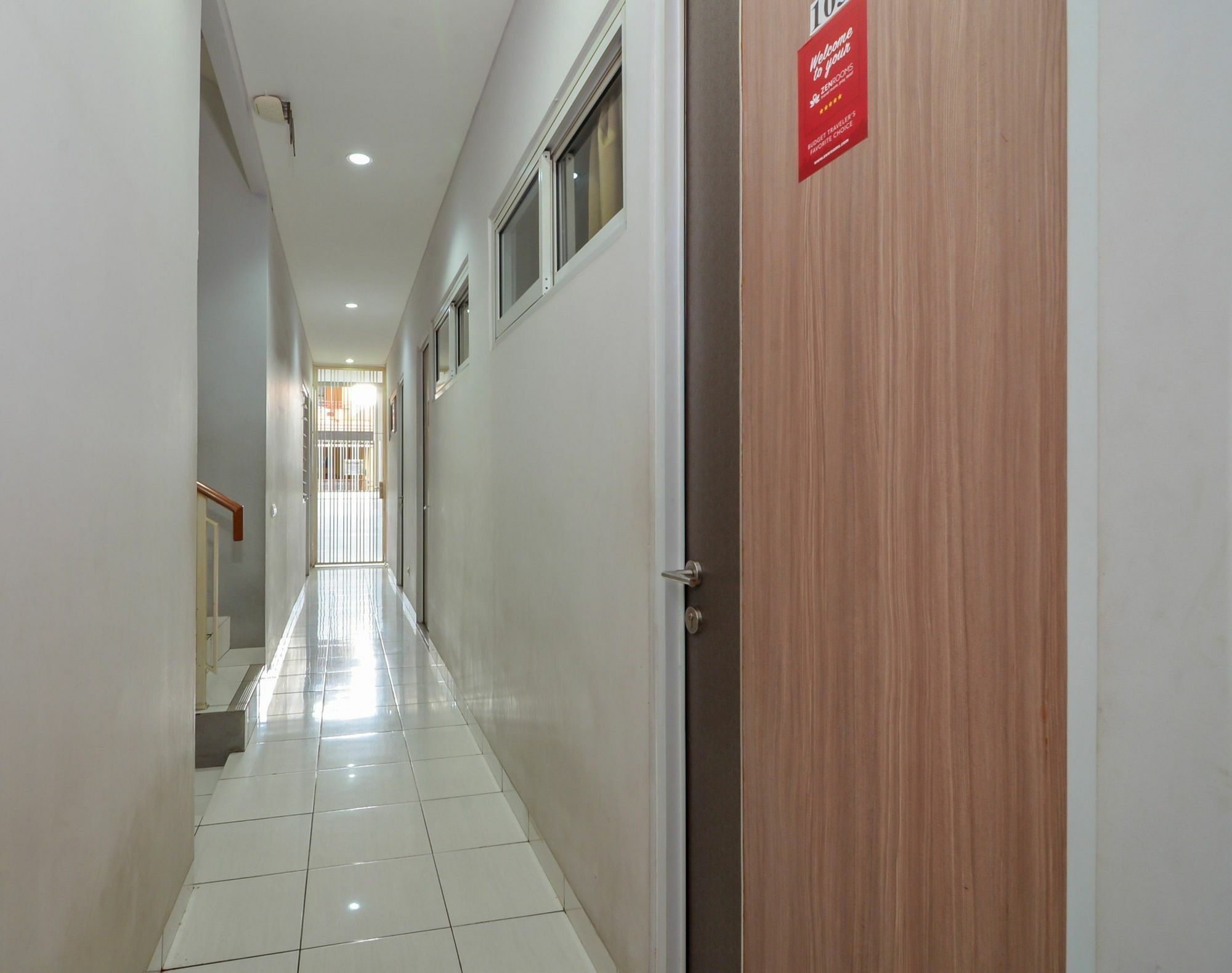 Zen Rooms Karet Pedurenan ジャカルタ エクステリア 写真